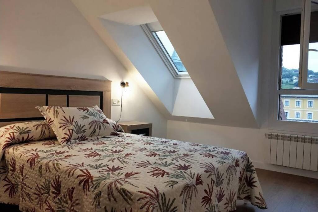 Precioso Atico En El Centro De Cangas De Onis Appartement Buitenkant foto