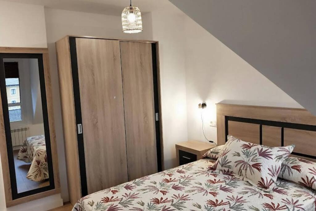 Precioso Atico En El Centro De Cangas De Onis Appartement Buitenkant foto