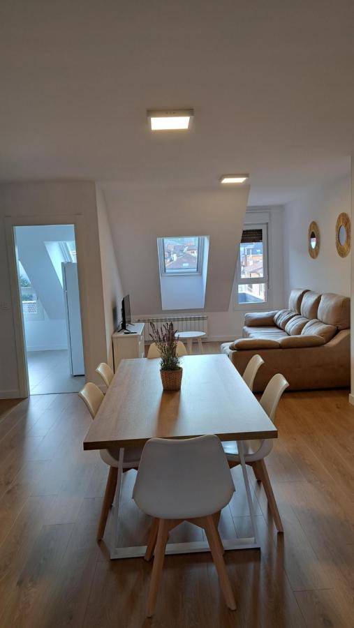 Precioso Atico En El Centro De Cangas De Onis Appartement Buitenkant foto